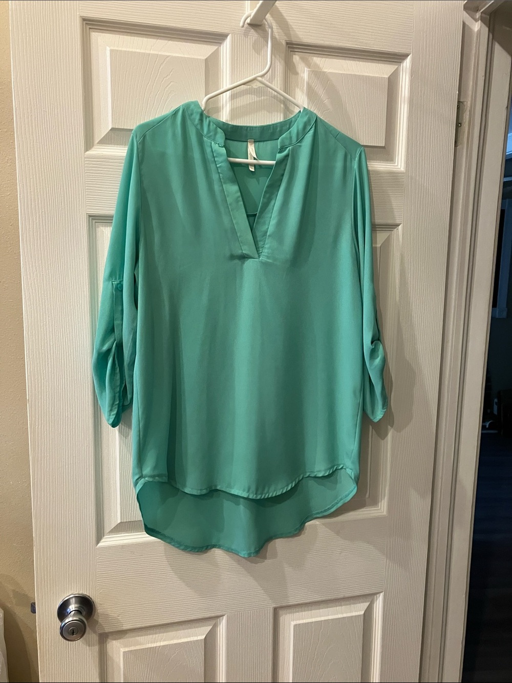 Lightweight Mint Green Split-Neck Blouse